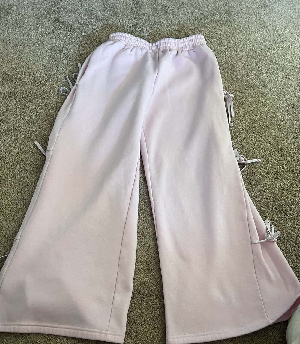 Edikted Claudette Baggy Ribbon Sweatpants light pink S
